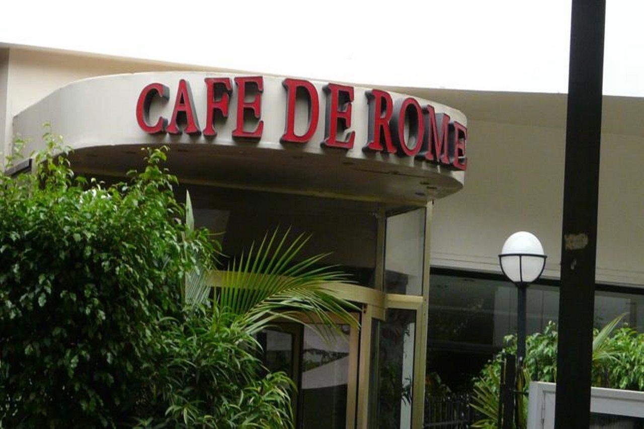 Cafe De Rome Hotel Dakar Exterior photo